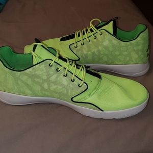 Jordan Eclipse Ghost Green